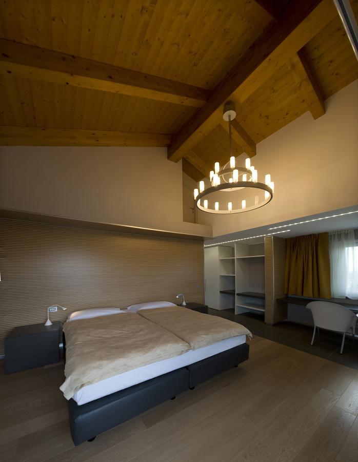 Casa Nelle Vigne Apartment Castiglione Tinella Luaran gambar